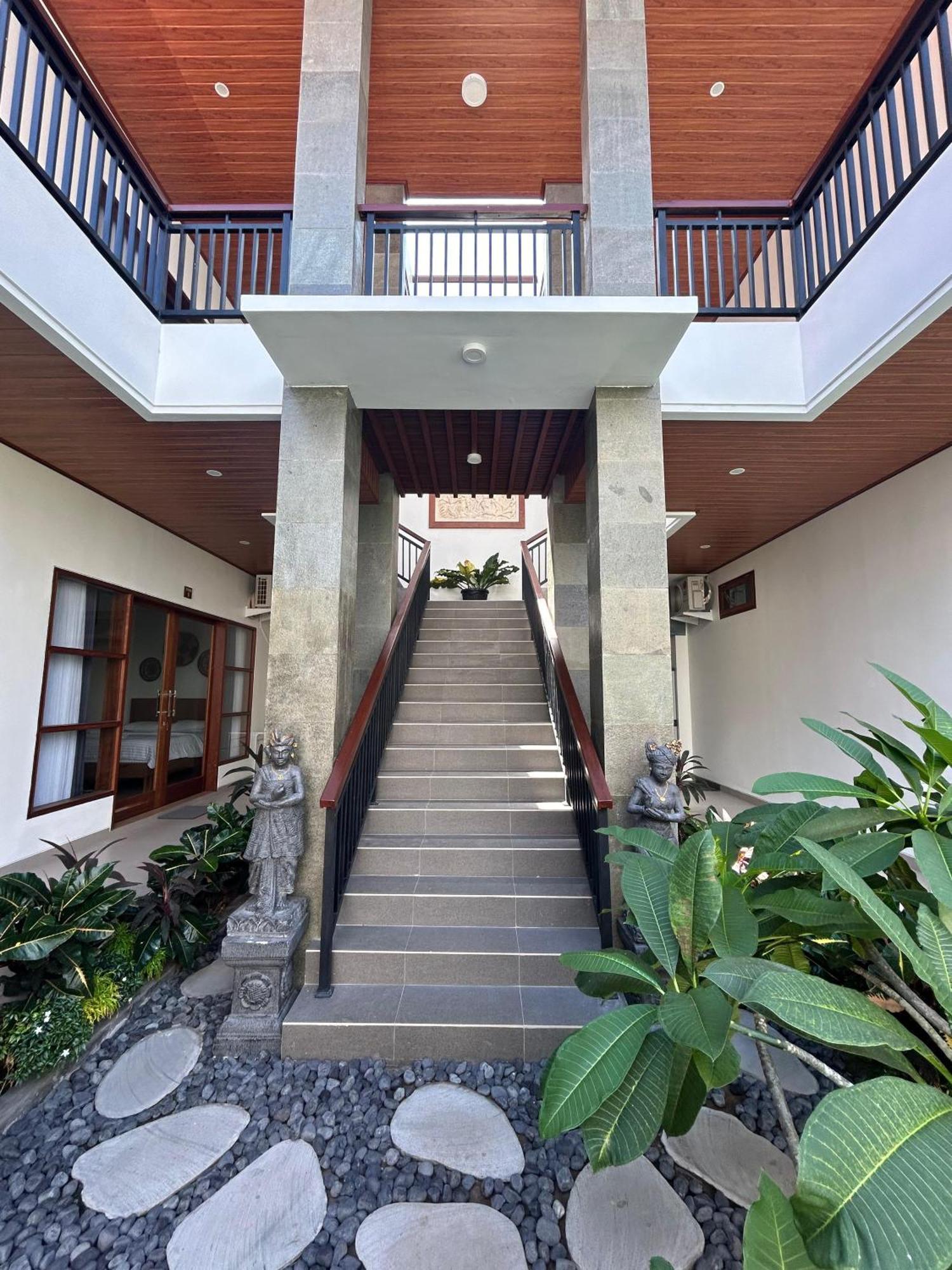 Villa Son Sun Uluwatu Extérieur photo